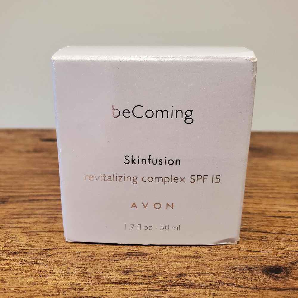 HTF Avon beComing Skinfusion Revitalizing Complex Cream SPF 15 1.7oz 50ml NIB